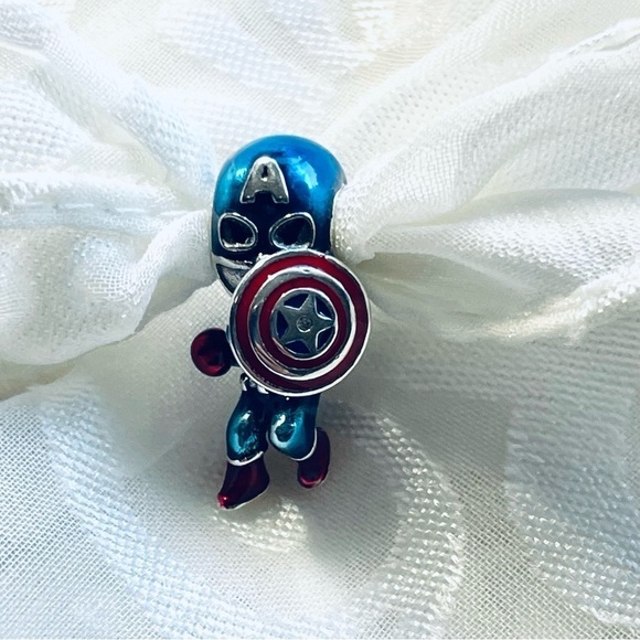 🛡️ NWOT Captain America  Charm – The Avengers⚡ - Picture 1 of 12